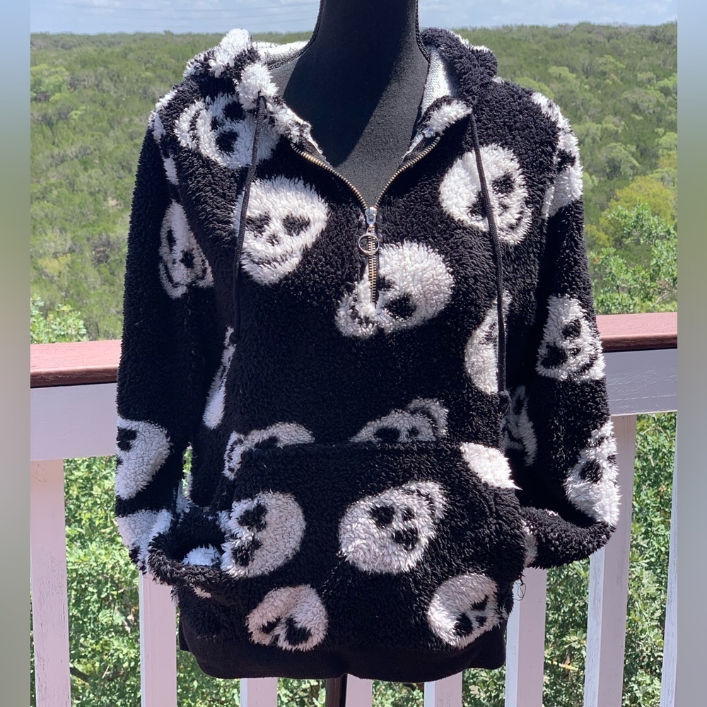 No Boundaries‎ Skull Print Fuzzy Hoodie Girls